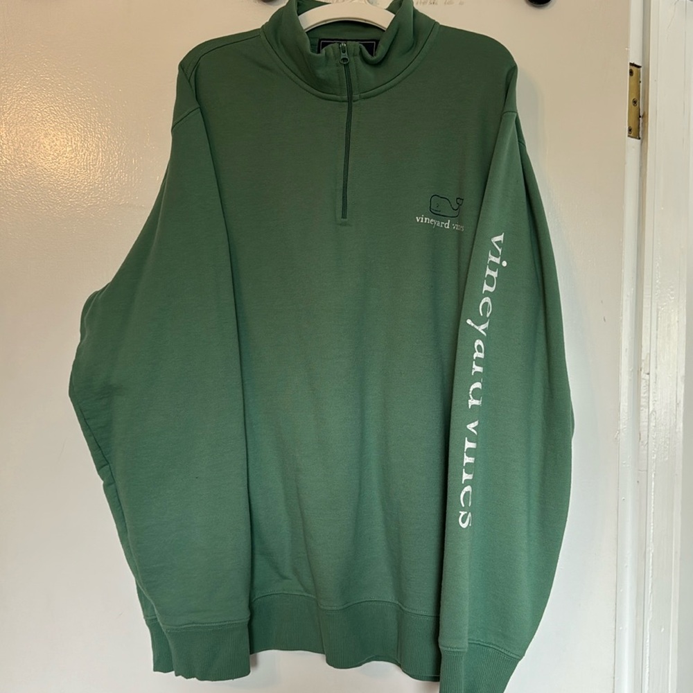 Men’s L Vineyard Vines 1/4 zip Charleston green pullover